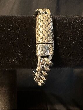 Mens Stainless Steel Link Bracelet with Textured Magnetic Beehive Clasp
